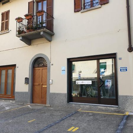 La Casa Sul Sasso In Town Serviced Accommodations Dervio Kültér fotó