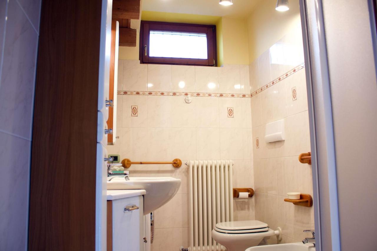 La Casa Sul Sasso In Town Serviced Accommodations Dervio Kültér fotó