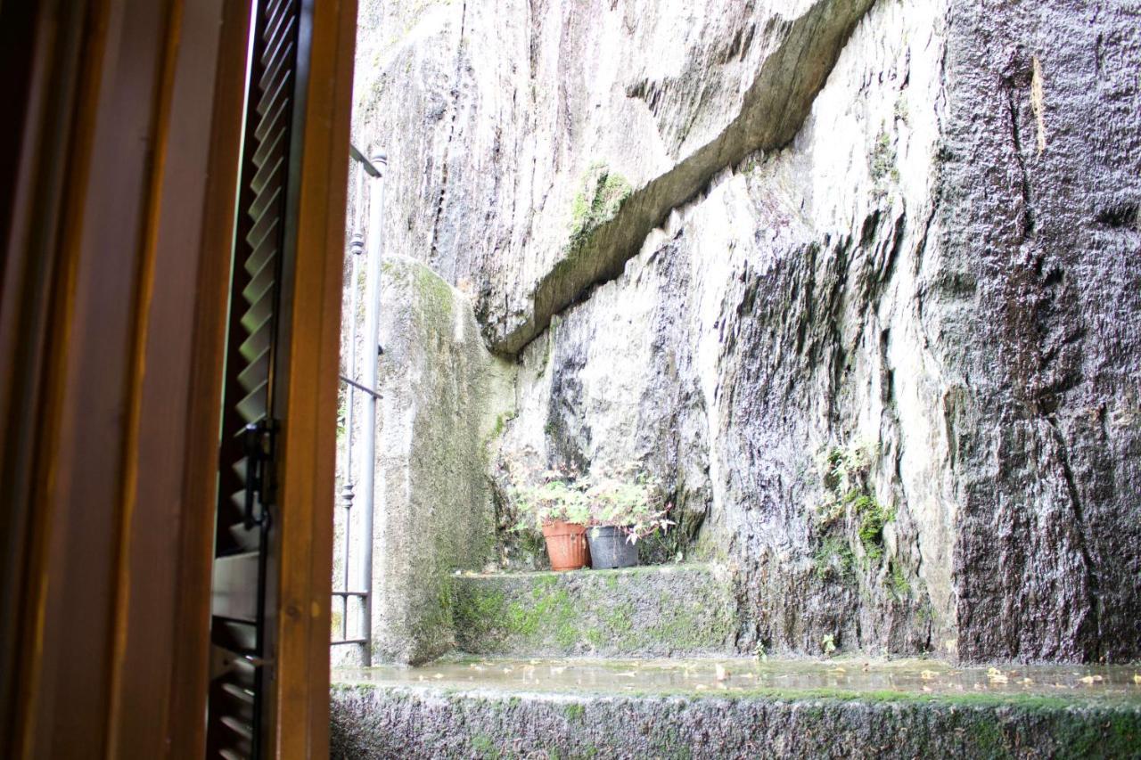 La Casa Sul Sasso In Town Serviced Accommodations Dervio Kültér fotó