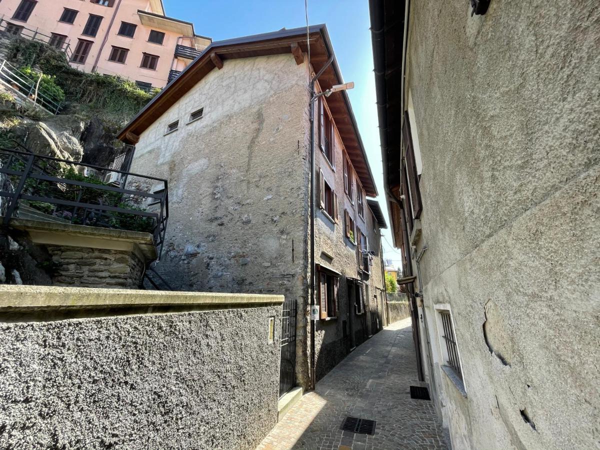 La Casa Sul Sasso In Town Serviced Accommodations Dervio Kültér fotó