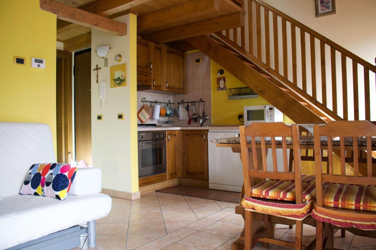 La Casa Sul Sasso In Town Serviced Accommodations Dervio Kültér fotó